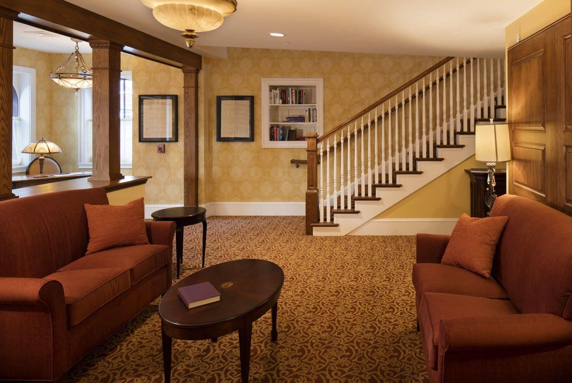 Washington House Hotel 3*